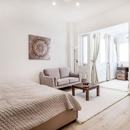 Viktoria Design Studio Apartment Budapest Bagian luar foto