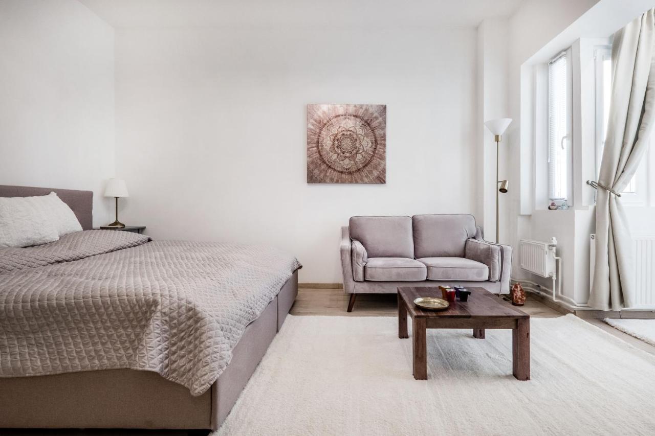 Viktoria Design Studio Apartment Budapest Bagian luar foto