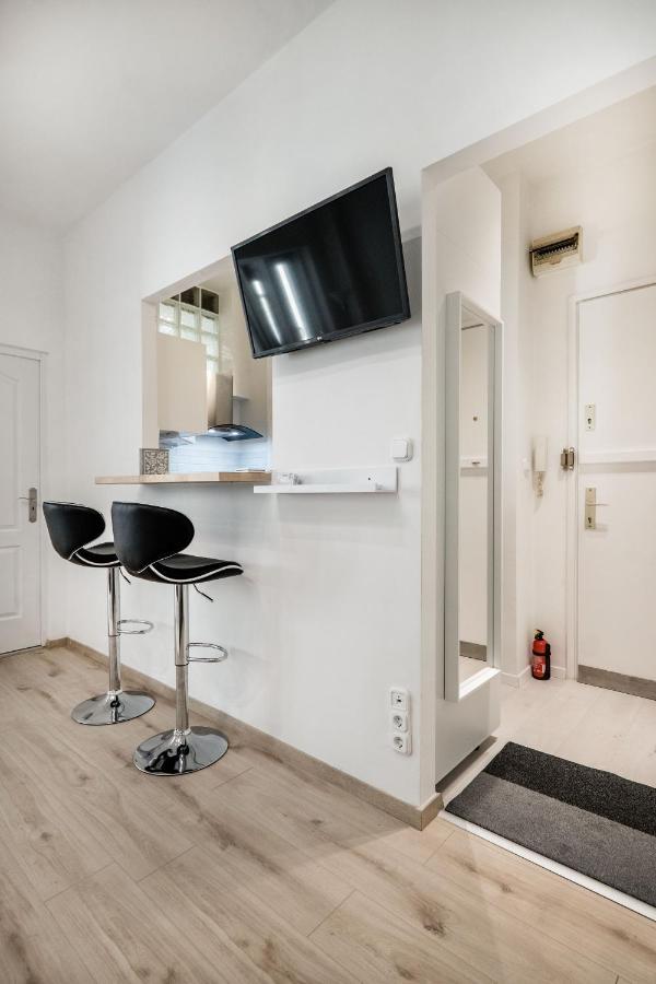 Viktoria Design Studio Apartment Budapest Bagian luar foto