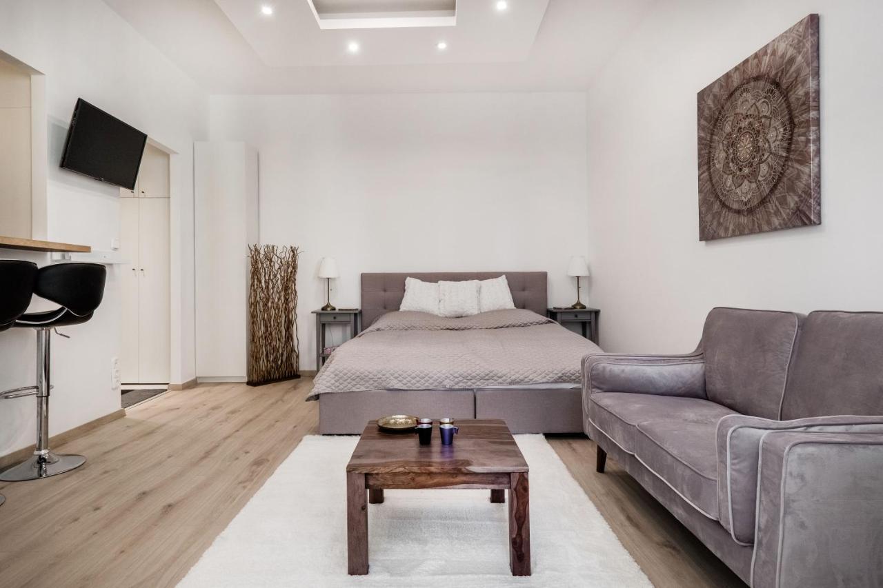 Viktoria Design Studio Apartment Budapest Bagian luar foto