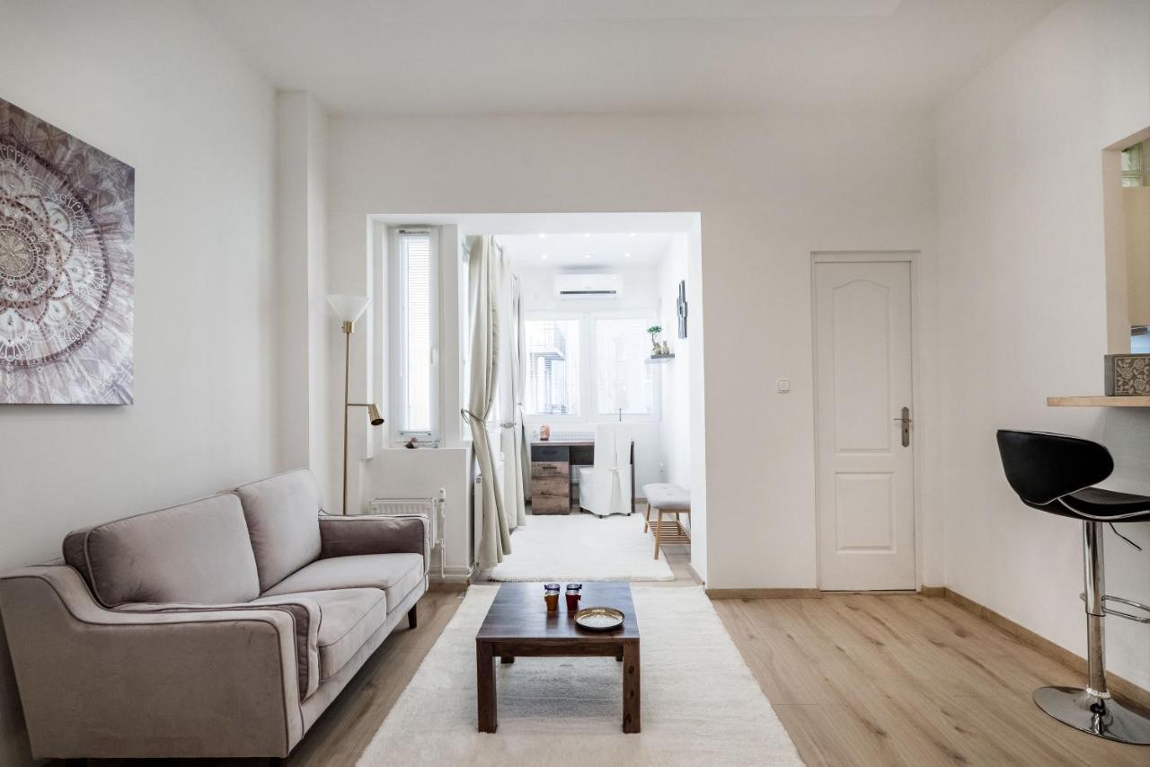 Viktoria Design Studio Apartment Budapest Bagian luar foto